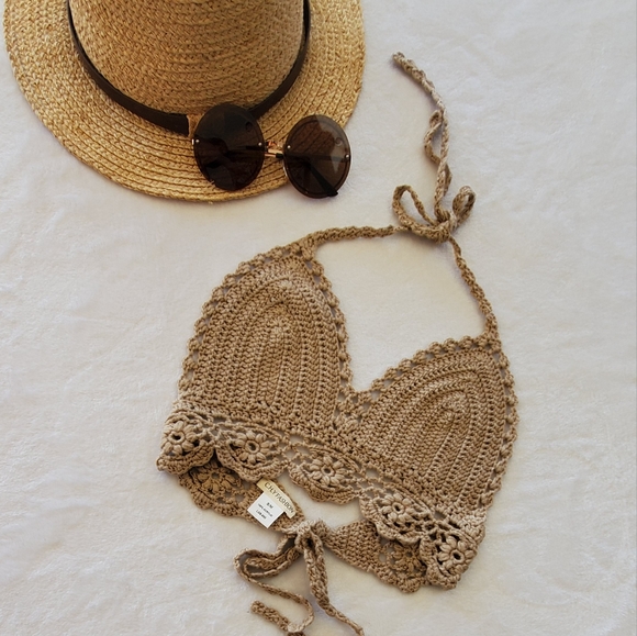 CROPTOP - Picture 6 of 11